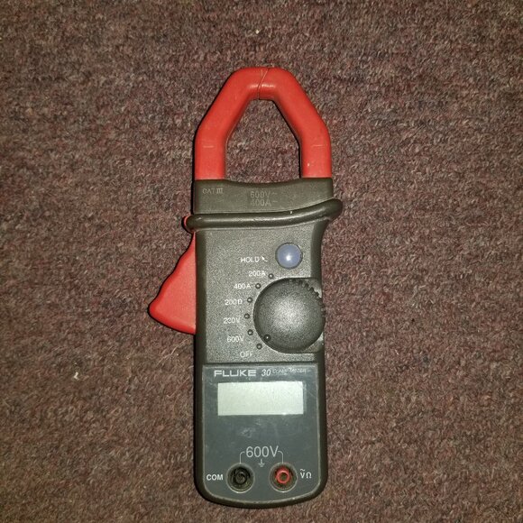Fluke 30 clamp meter voltage meter non contact amp tester - Picture 1 of 3